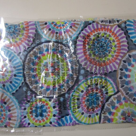 Vera Bradley Soft Fringe Scarf in Sunny Medallion - Picture 7 of 9